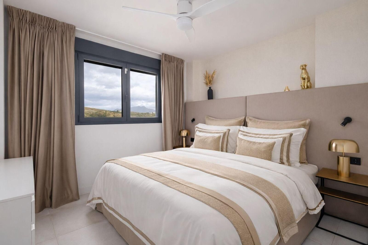 2 Bed Apartment for sale in Selwo Costa Del Sol, Málaga, Spain