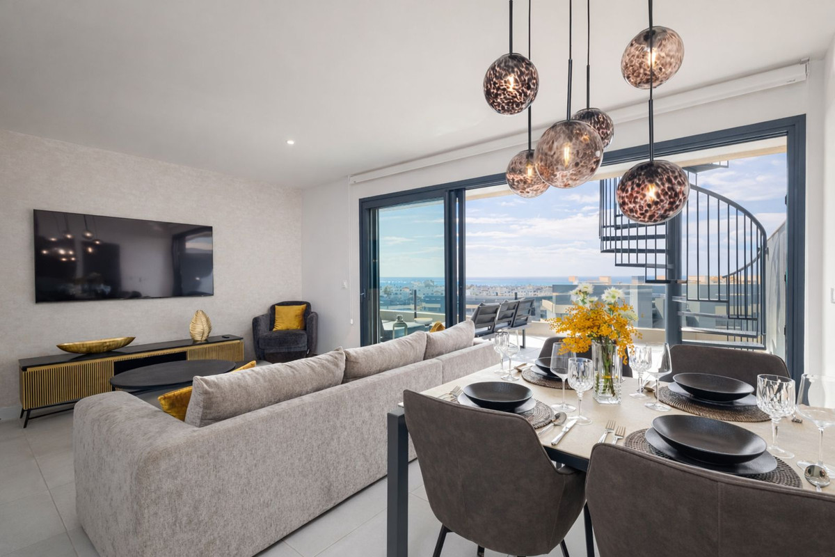 2 Bed Apartment for sale in Selwo Costa Del Sol, Málaga, Spain
