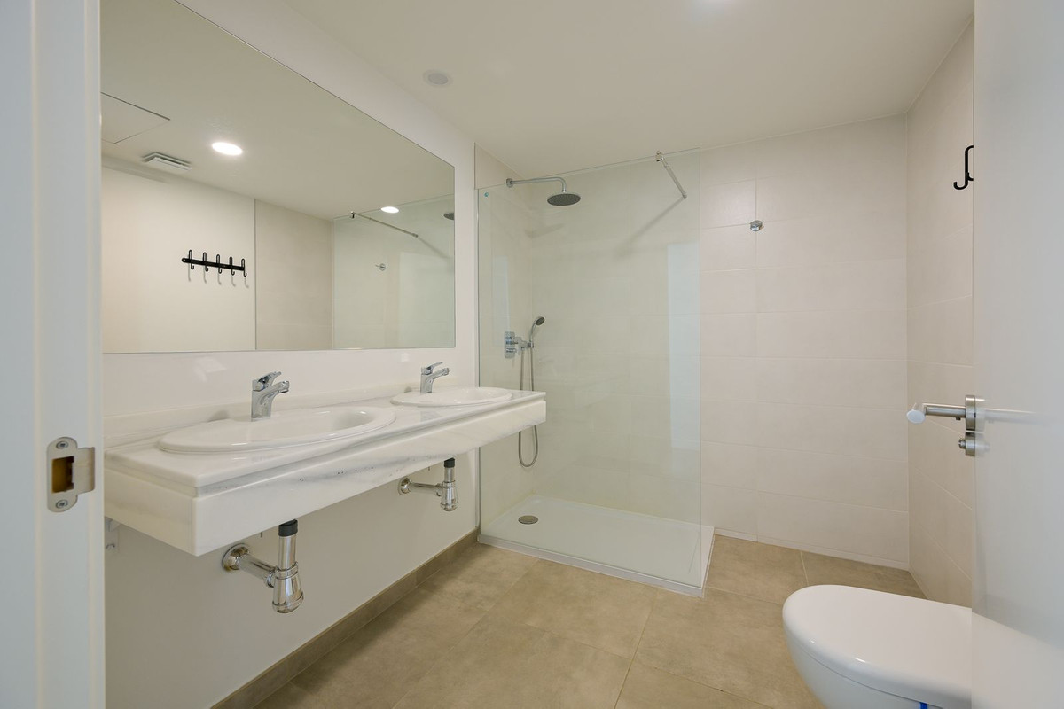 3 Bed Apartment for sale in Torrequebrada Costa Del Sol, Málaga, Spain