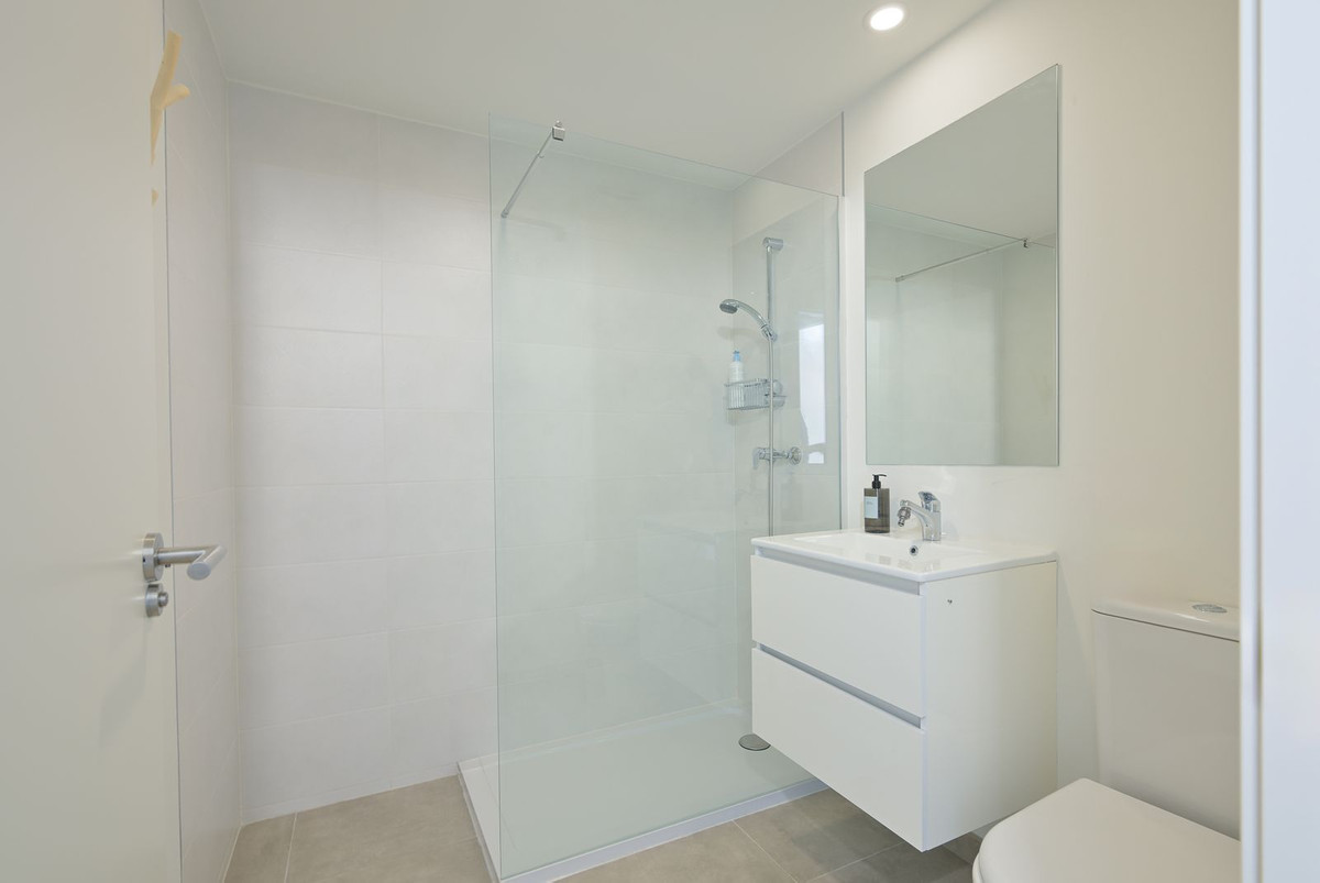 3 Bed Apartment for sale in Torrequebrada Costa Del Sol, Málaga, Spain