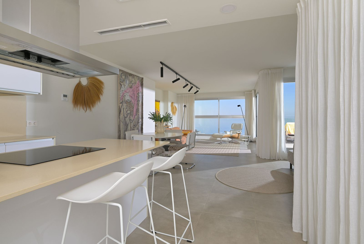 3 Bed Apartment for sale in Torrequebrada Costa Del Sol, Málaga, Spain
