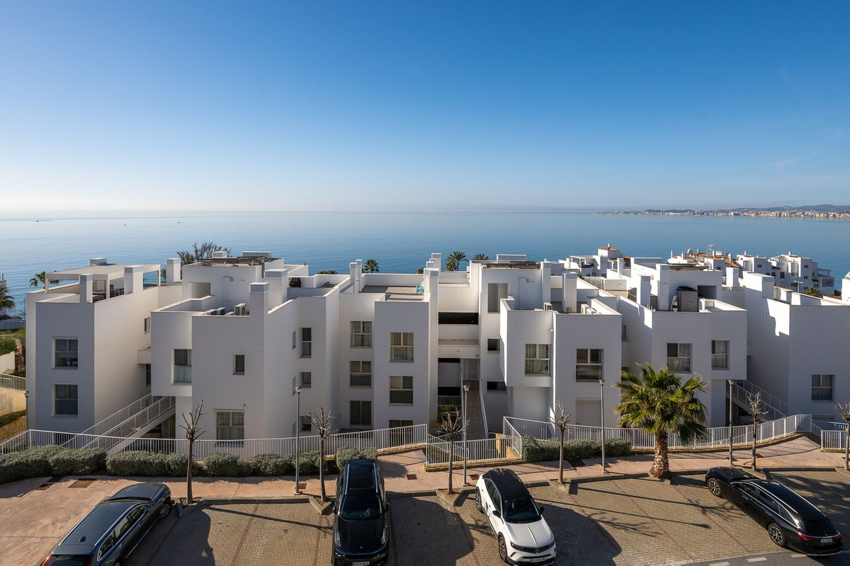 3 Bed Apartment for sale in Torrequebrada Costa Del Sol, Málaga, Spain