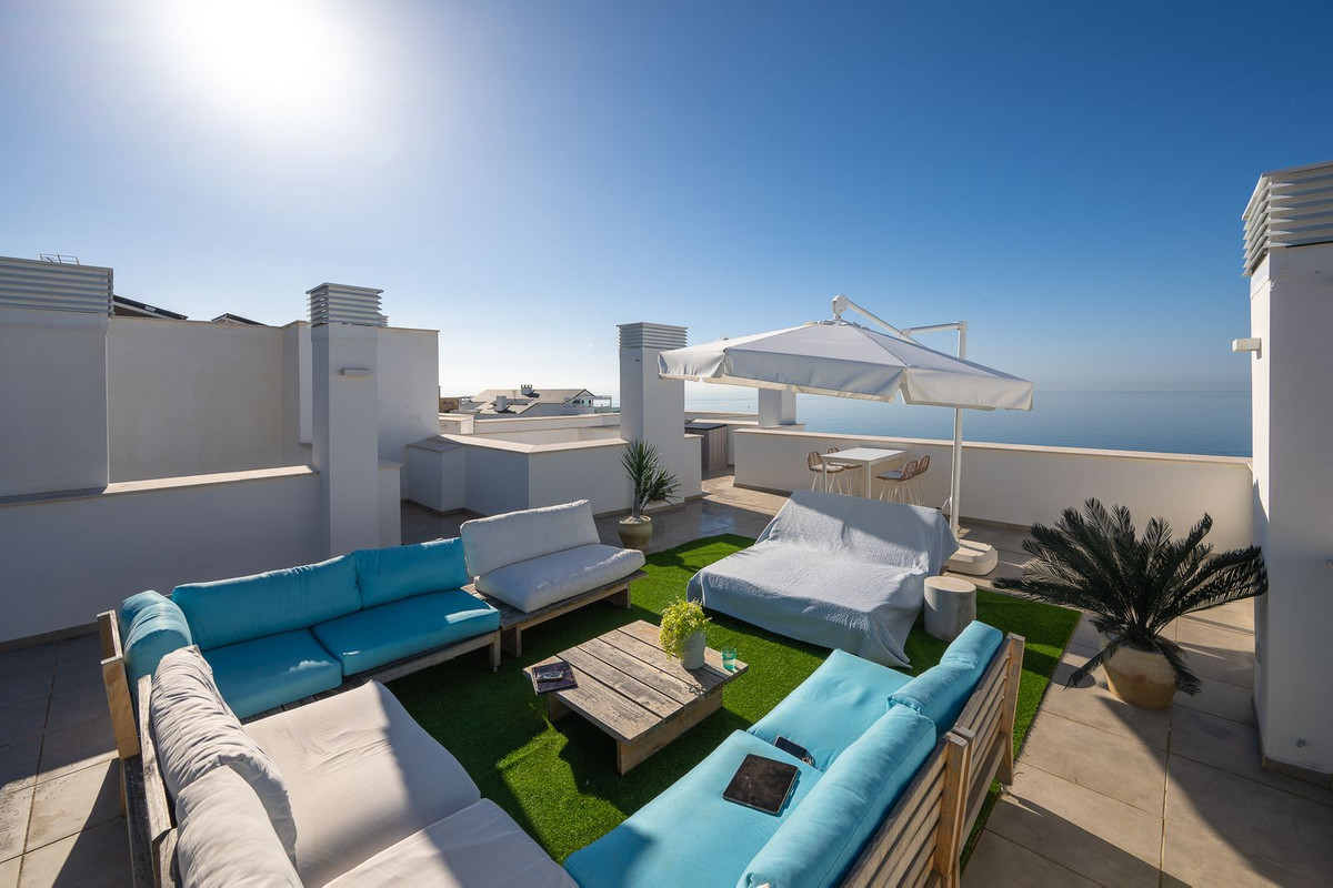 3 Bed Apartment for sale in Torrequebrada Costa Del Sol, Málaga, Spain
