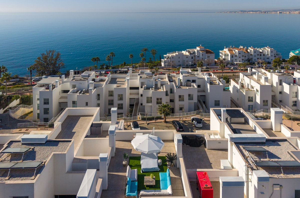 3 Bed Apartment for sale in Torrequebrada Costa Del Sol, Málaga, Spain