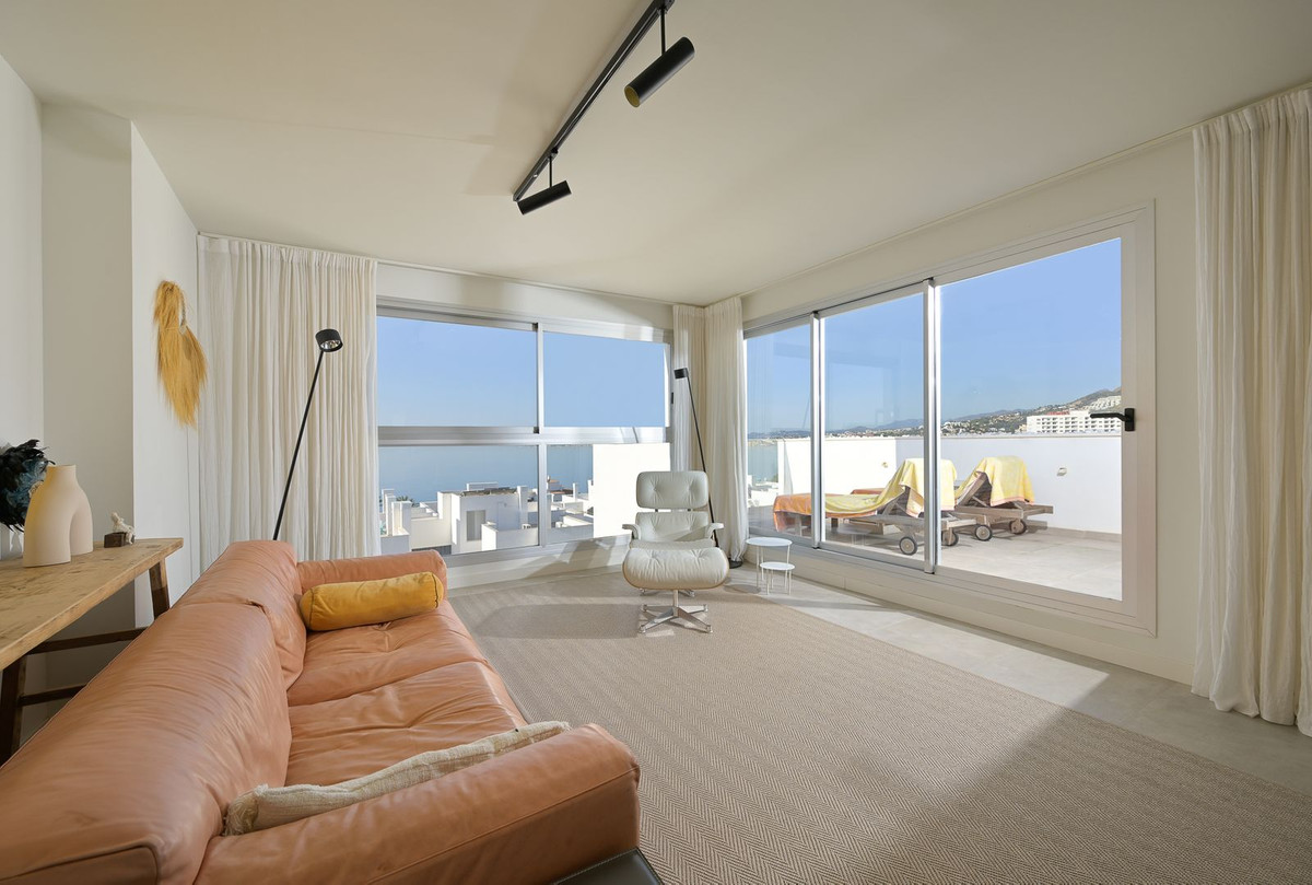 3 Bed Apartment for sale in Torrequebrada Costa Del Sol, Málaga, Spain