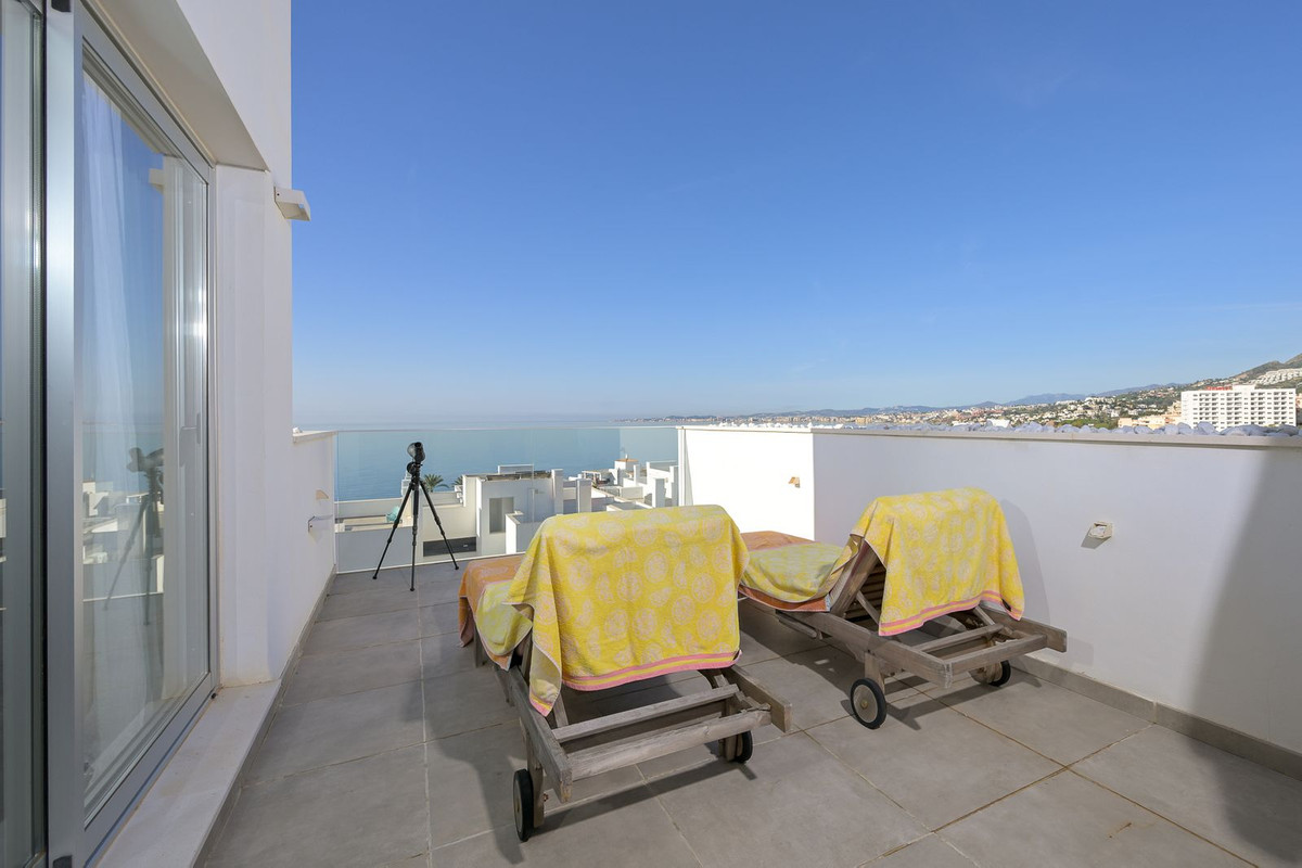 3 Bed Apartment for sale in Torrequebrada Costa Del Sol, Málaga, Spain
