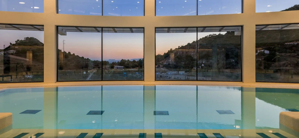 Se vende Apartamento Planta Media de 3 dormitorios en Costa Del Sol, Málaga, España