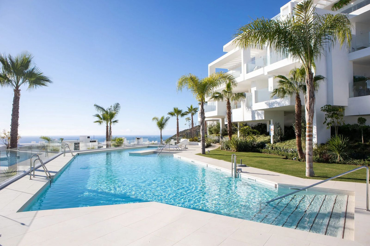 Se vende Apartamento Planta Media de 3 dormitorios en Costa Del Sol, Málaga, España