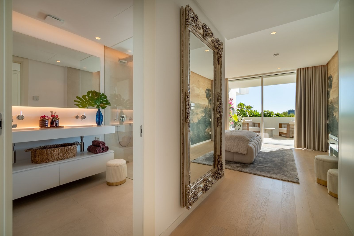 Se vende Apartamento Planta Media de 3 dormitorios en Costa Del Sol, Málaga, España