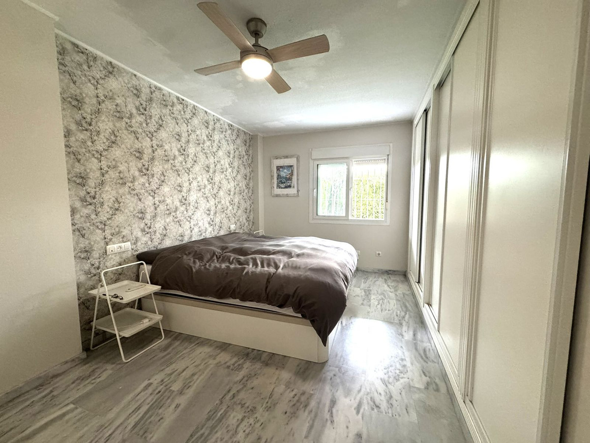 Se vende Apartamento Planta Baja de 3 dormitorios en Costa Del Sol, Málaga, España
