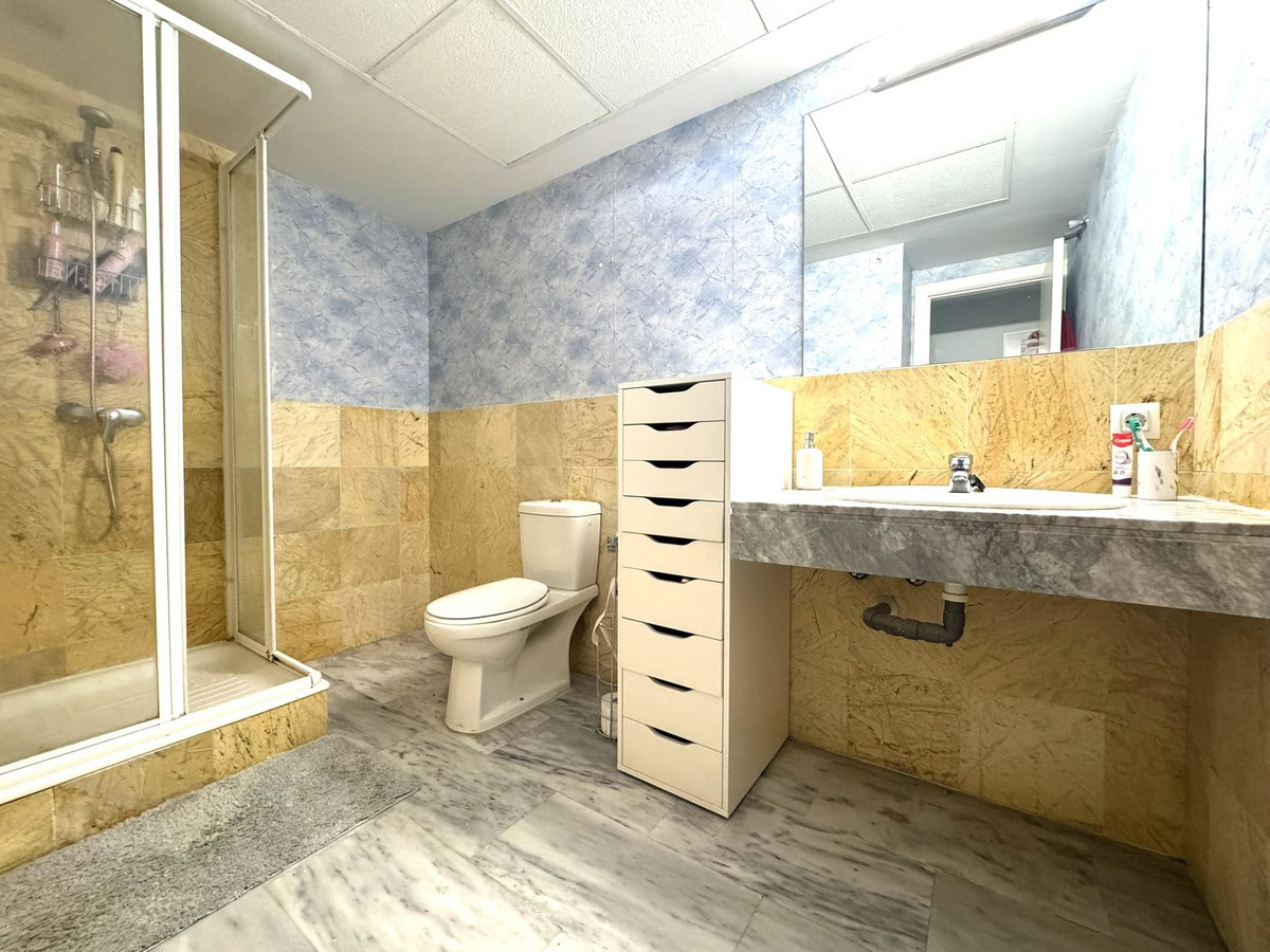 Se vende Apartamento Planta Baja de 3 dormitorios en Costa Del Sol, Málaga, España