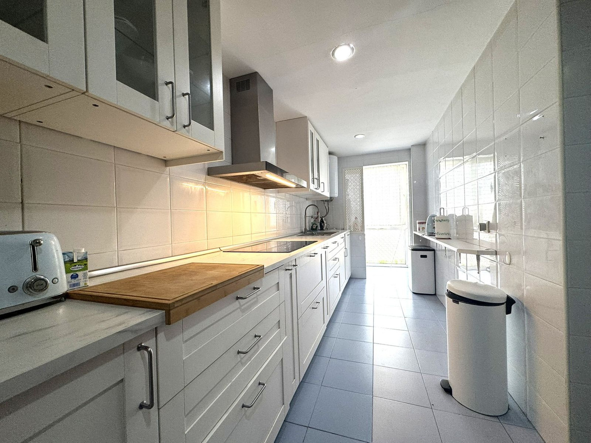 Se vende Apartamento Planta Baja de 3 dormitorios en Costa Del Sol, Málaga, España