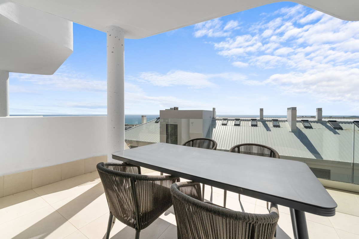 2 Bed Apartment for sale in Fuengirola Costa Del Sol, Málaga, Spain
