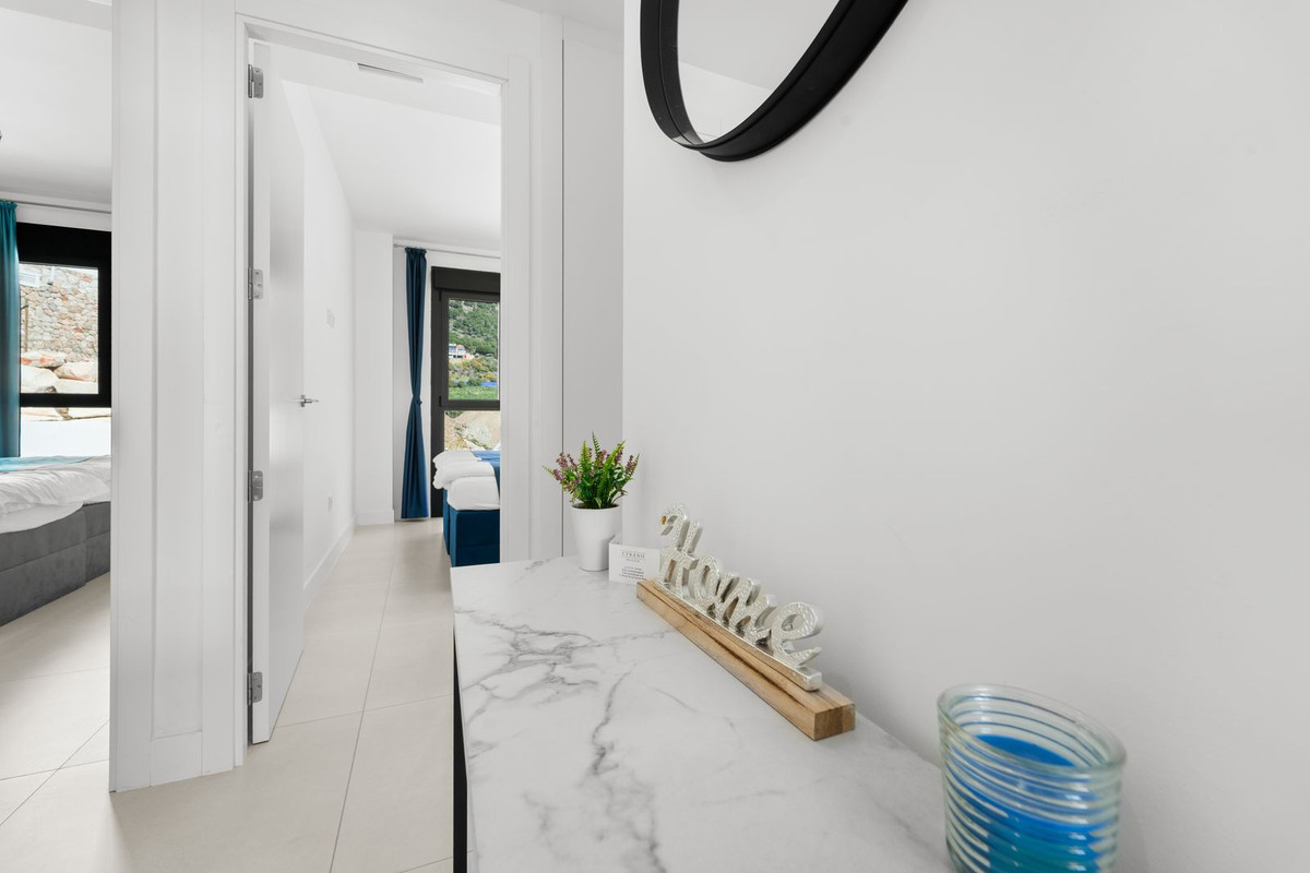 Se vende Apartamento Planta Media de 3 dormitorios en Costa Del Sol, Málaga, España