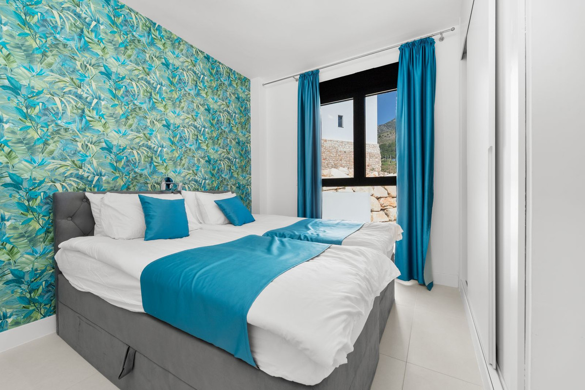 Se vende Apartamento Planta Media de 3 dormitorios en Costa Del Sol, Málaga, España