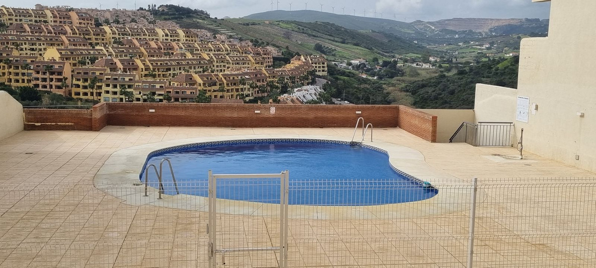 Se vende Apartamento Planta Media de 2 dormitorios en Costa Del Sol, Málaga, España