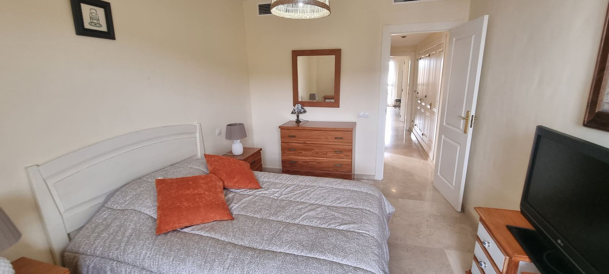 Se vende Apartamento Planta Media de 2 dormitorios en Costa Del Sol, Málaga, España