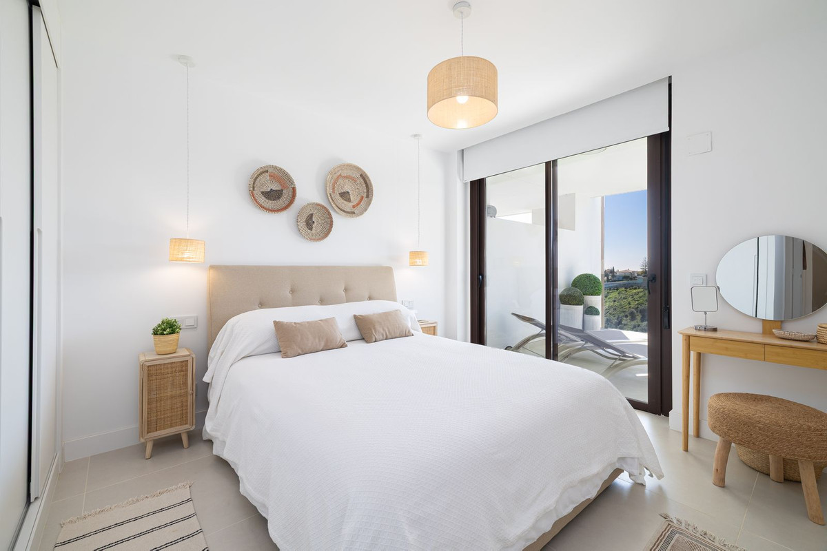 3 Bed Apartment for sale in Fuengirola Costa Del Sol, Málaga, Spain