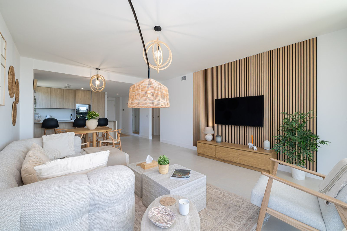 3 Bed Apartment for sale in Fuengirola Costa Del Sol, Málaga, Spain