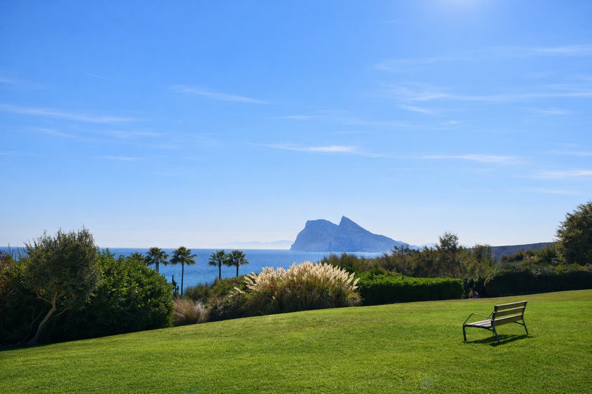 Se vende Terreno Urbano  en Costa Del Sol, Cadiz, España