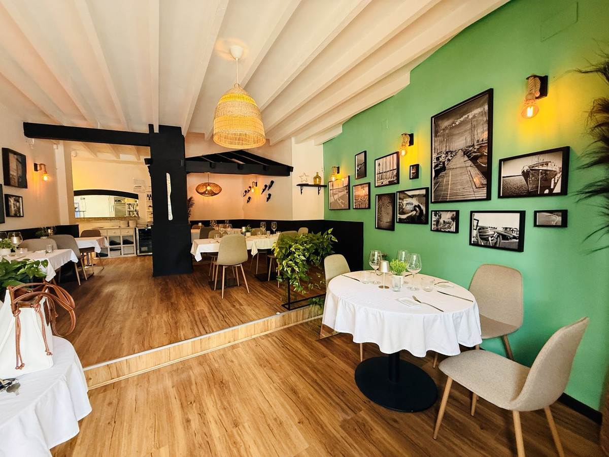 Se vende Restaurante  en Costa Del Sol, Málaga, España