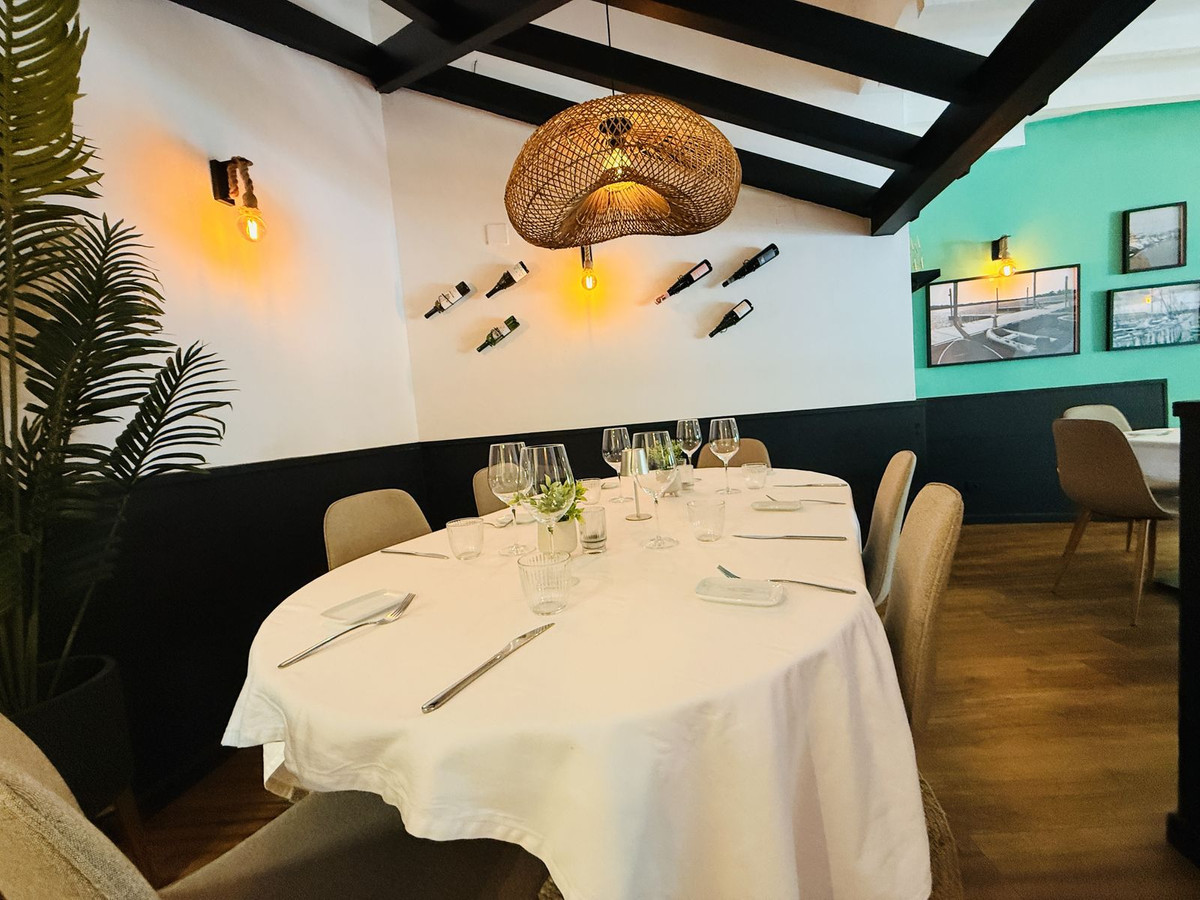 Se vende Restaurante  en Costa Del Sol, Málaga, España