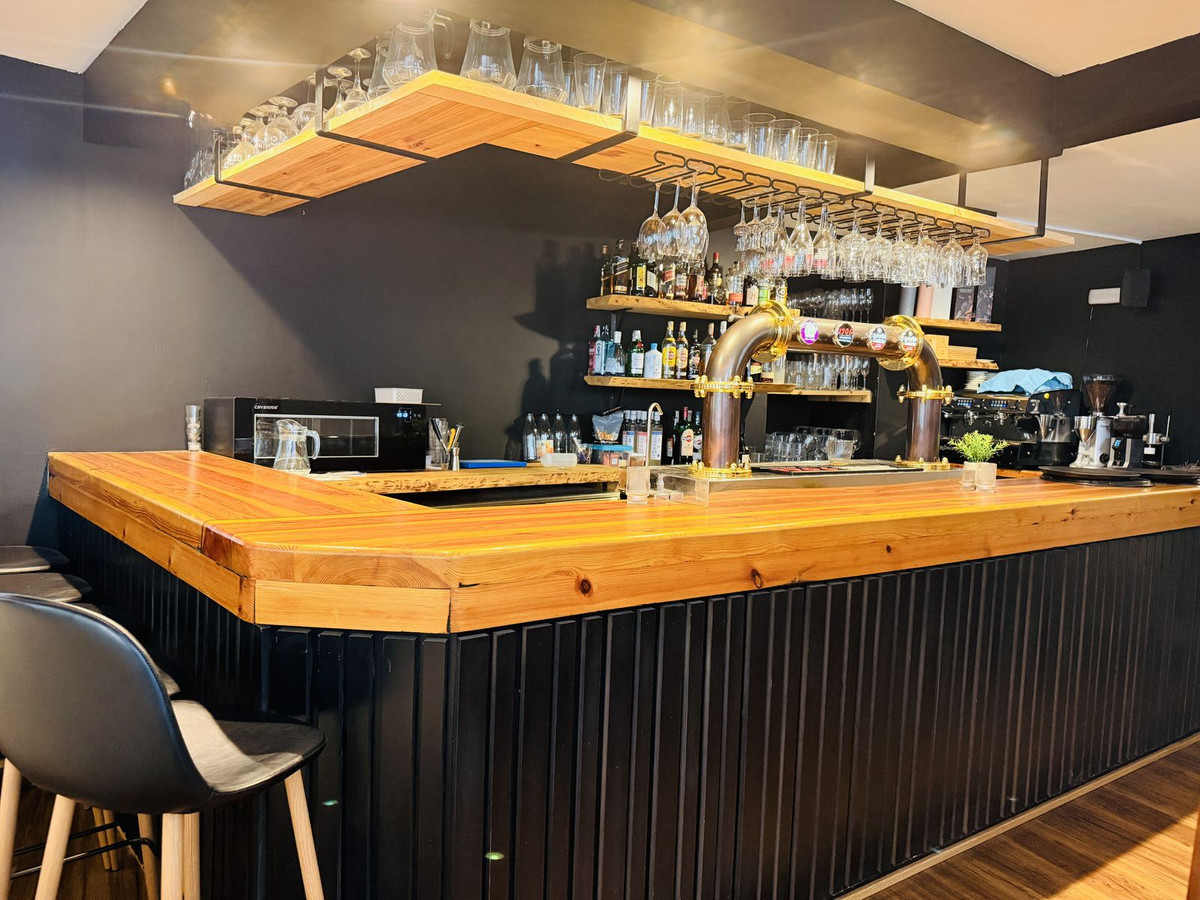 Se vende Restaurante  en Costa Del Sol, Málaga, España
