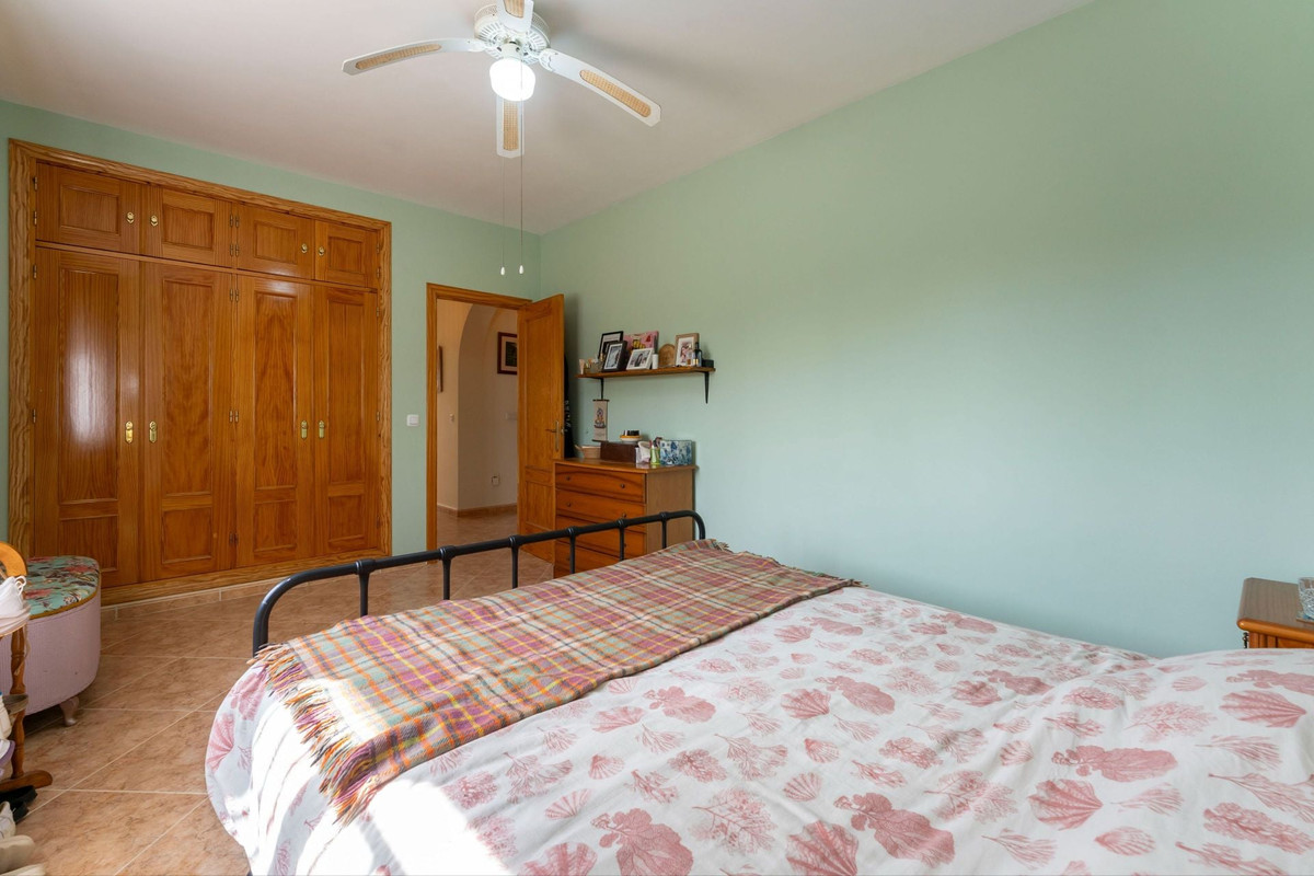 Se vende Finca - Cortijo de 3 dormitorios en Costa Del Sol, Málaga, España