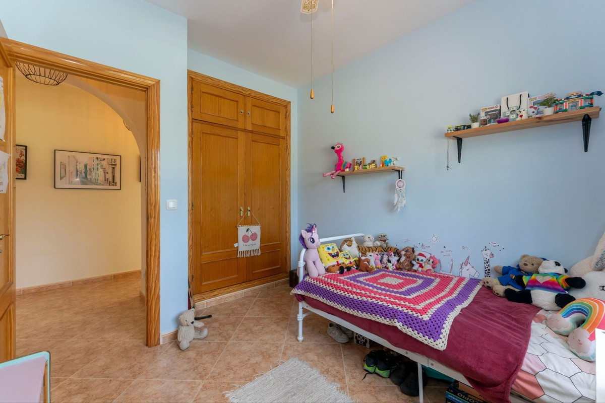 Se vende Finca - Cortijo de 3 dormitorios en Costa Del Sol, Málaga, España