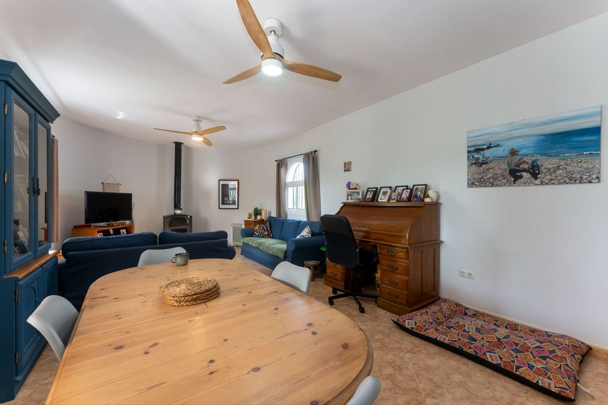 Se vende Finca - Cortijo de 3 dormitorios en Costa Del Sol, Málaga, España