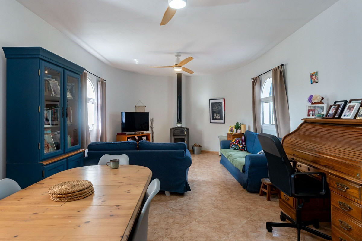 Se vende Finca - Cortijo de 3 dormitorios en Costa Del Sol, Málaga, España