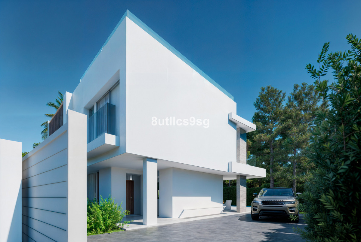 5 Bed Townhouse for sale in Atalaya Costa Del Sol, Málaga, Spain