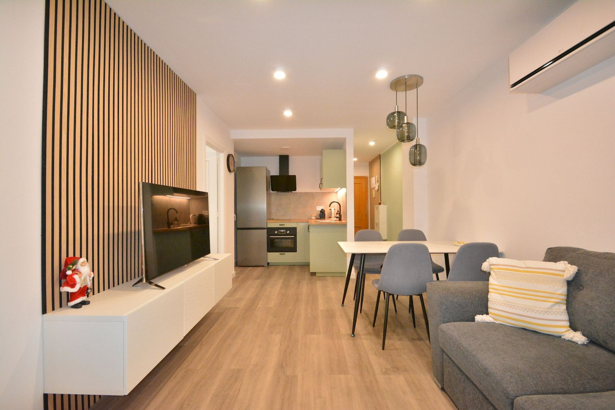 2 Bed Apartment for sale in Torrevieja Costa Blanca, Alicante, Spain