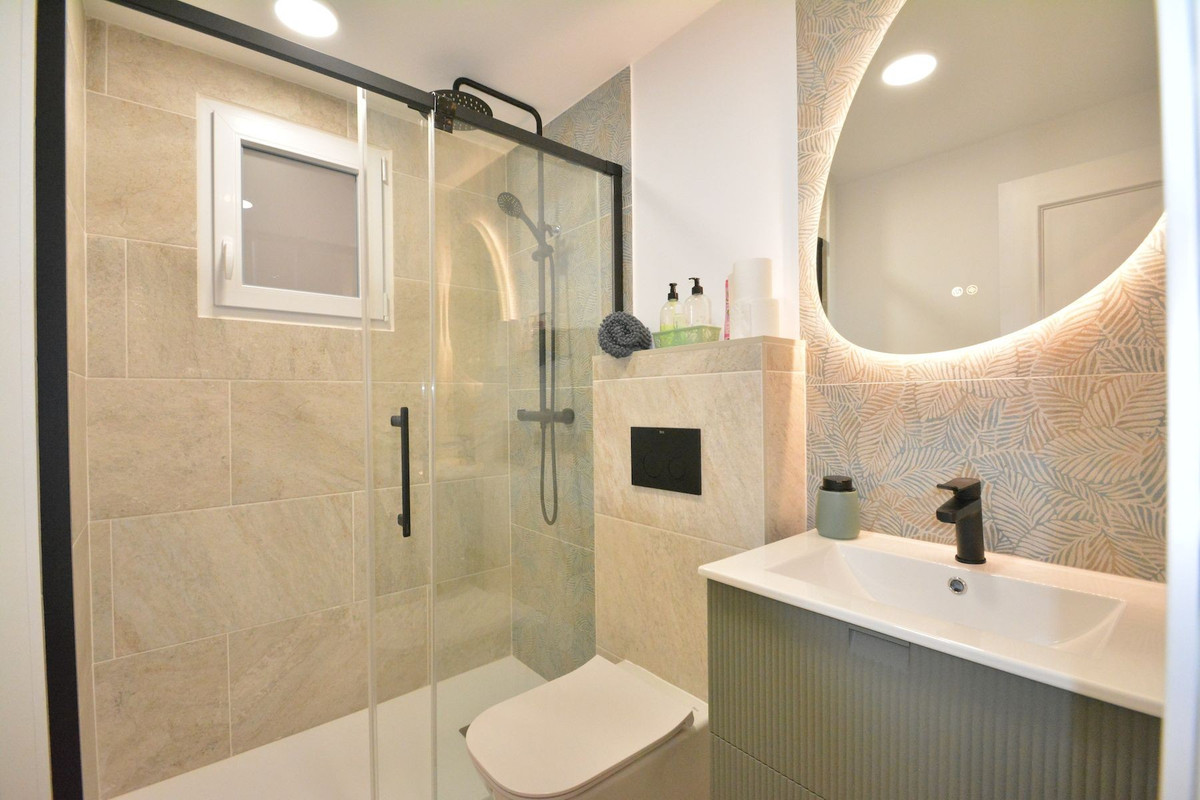 Se vende Apartamento Planta Baja de 2 dormitorios en Costa Blanca, Alicante, España