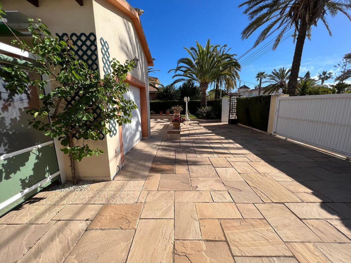 3 Bed Townhouse for sale in Cabo Roig Costa Blanca, Alicante, Spain