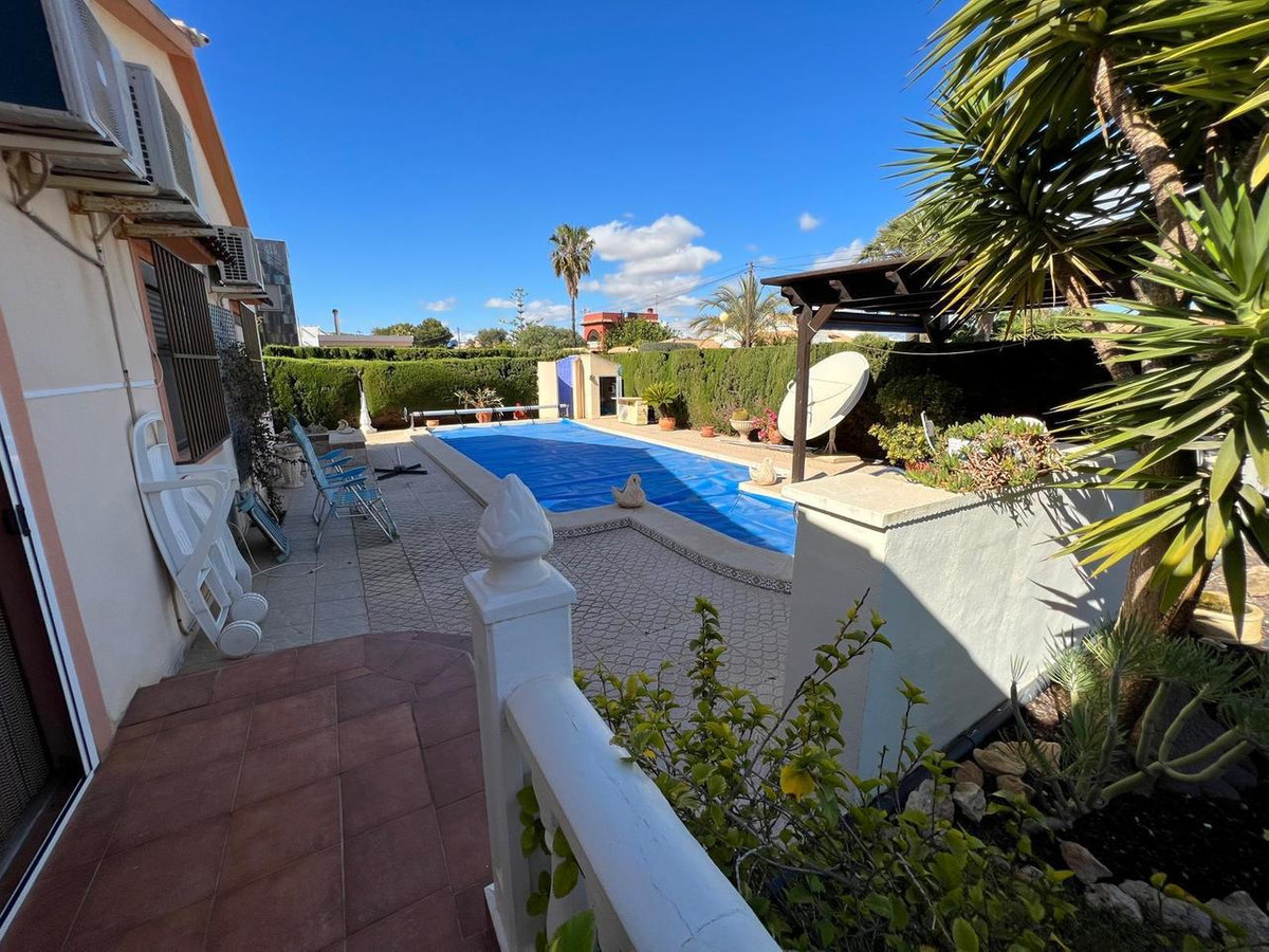 3 Bed Townhouse for sale in Cabo Roig Costa Blanca, Alicante, Spain