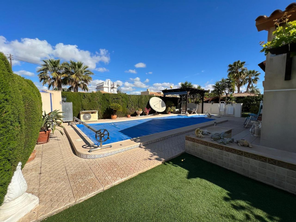 3 Bed Townhouse for sale in Cabo Roig Costa Blanca, Alicante, Spain
