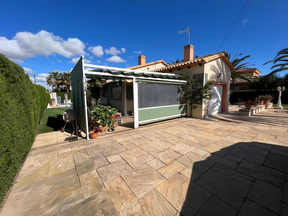 3 Bed Townhouse for sale in Cabo Roig Costa Blanca, Alicante, Spain