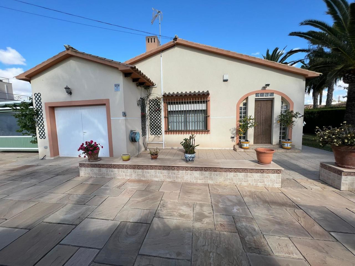 3 Bed Townhouse for sale in Cabo Roig Costa Blanca, Alicante, Spain