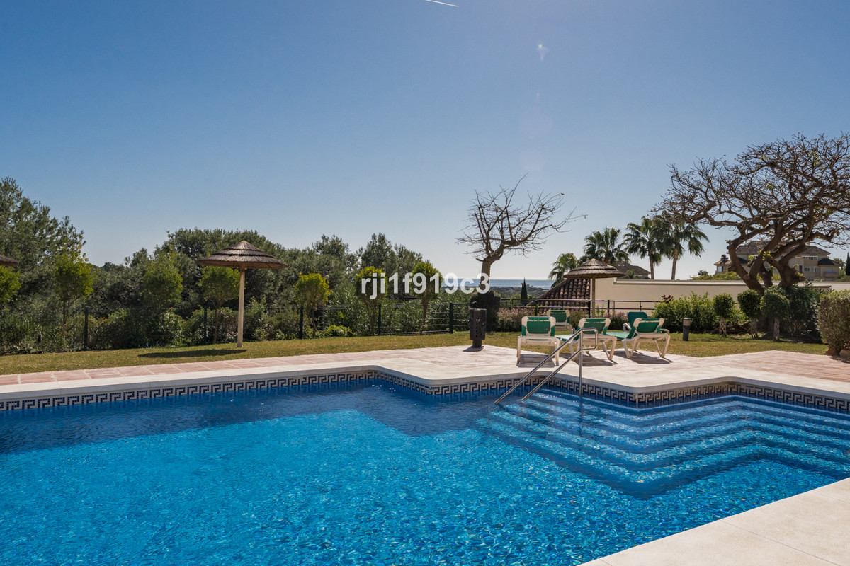 3 Bed Apartment for sale in Elviria Costa Del Sol, Málaga, Spain