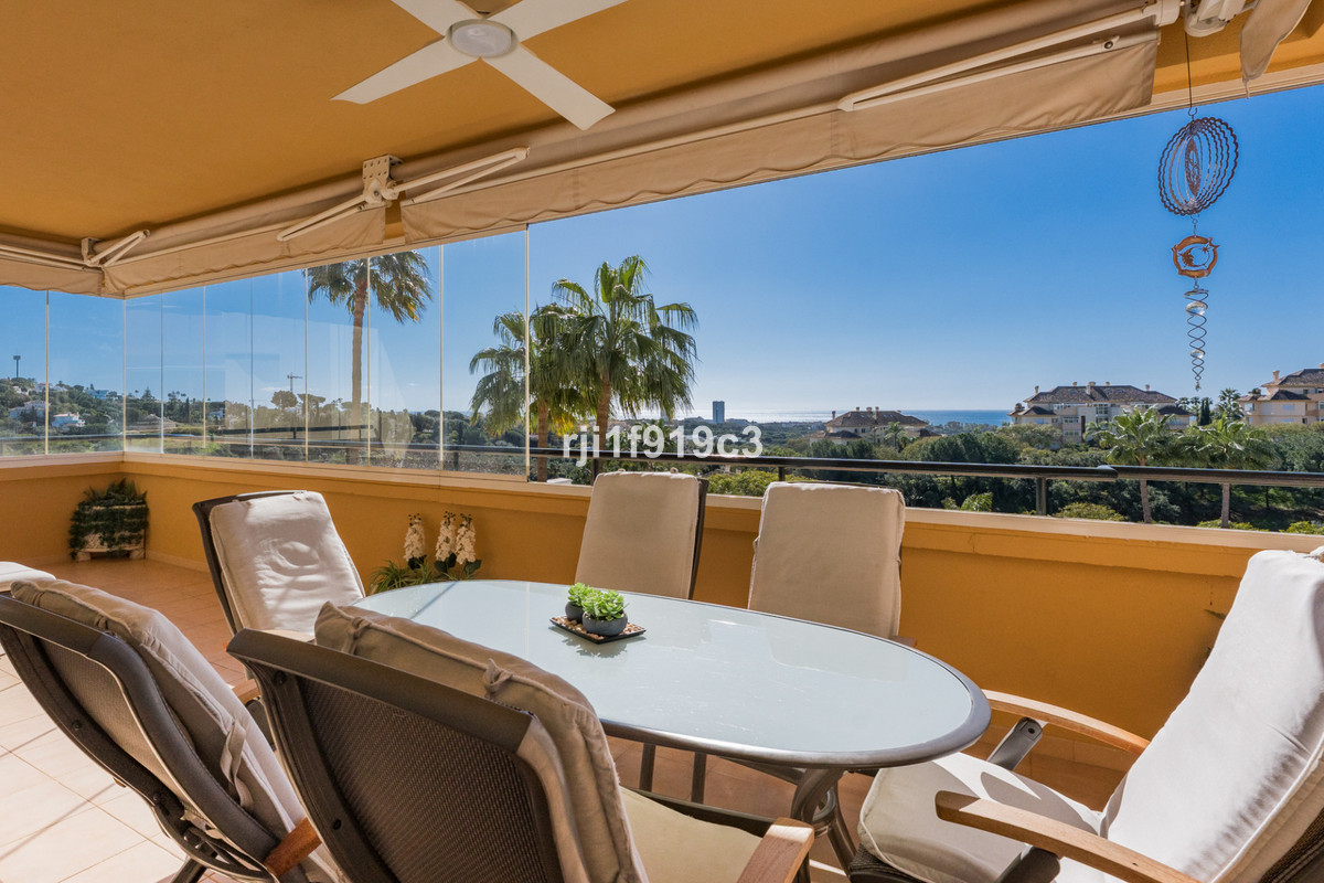 3 Bed Apartment for sale in Elviria Costa Del Sol, Málaga, Spain