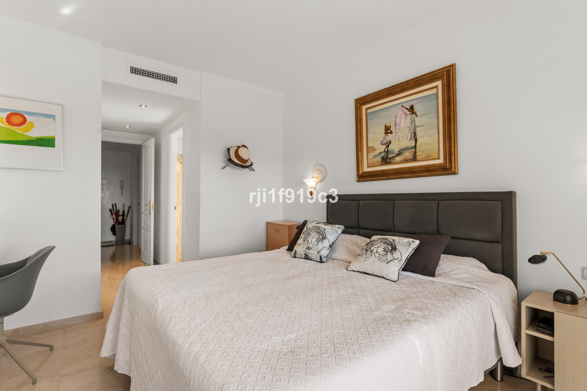 3 Bed Apartment for sale in Elviria Costa Del Sol, Málaga, Spain