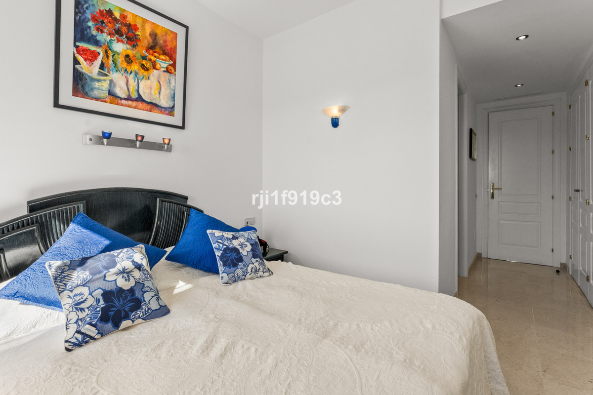 3 Bed Apartment for sale in Elviria Costa Del Sol, Málaga, Spain
