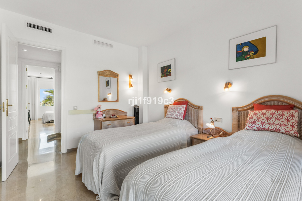 3 Bed Apartment for sale in Elviria Costa Del Sol, Málaga, Spain