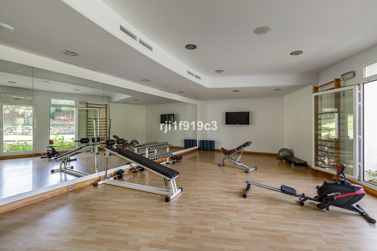 3 Bed Apartment for sale in Elviria Costa Del Sol, Málaga, Spain