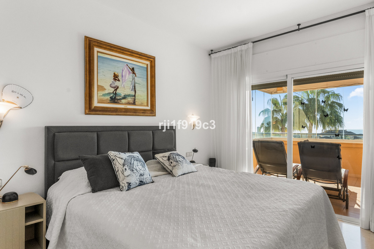 3 Bed Apartment for sale in Elviria Costa Del Sol, Málaga, Spain