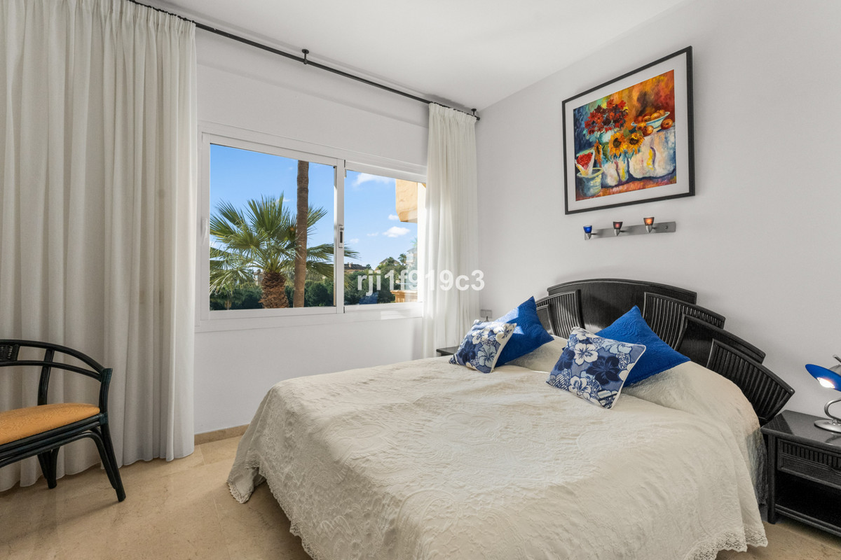 3 Bed Apartment for sale in Elviria Costa Del Sol, Málaga, Spain