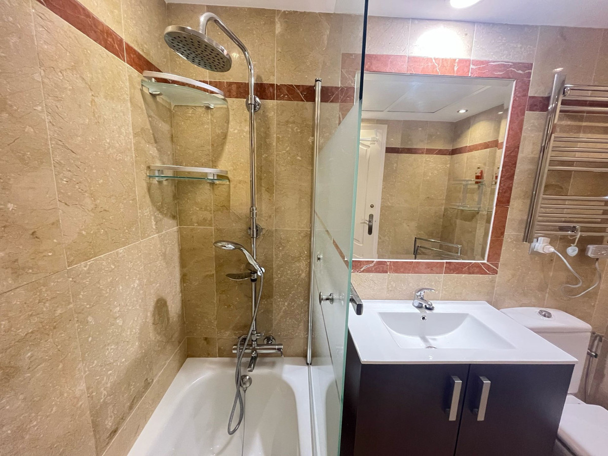4 Bed Townhouse for sale in Nueva Andalucía Costa Del Sol, Málaga, Spain