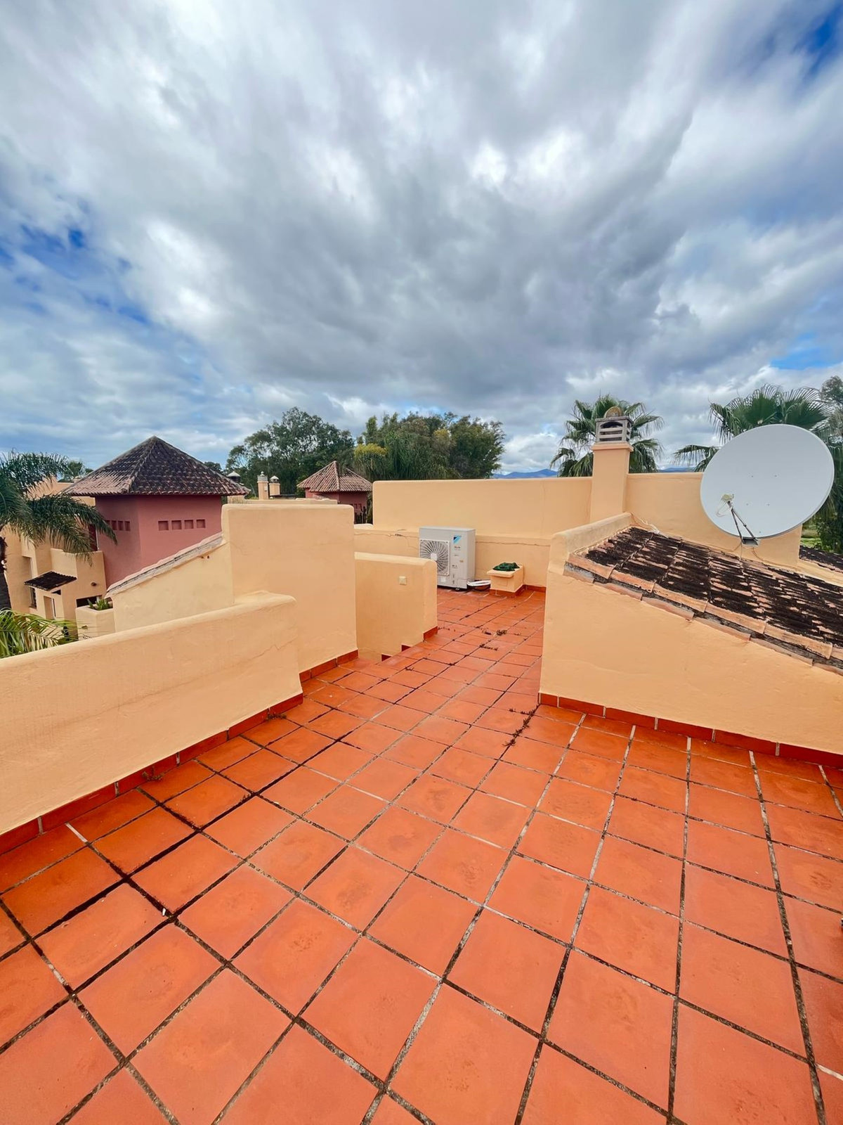 4 Bed Townhouse for sale in Nueva Andalucía Costa Del Sol, Málaga, Spain