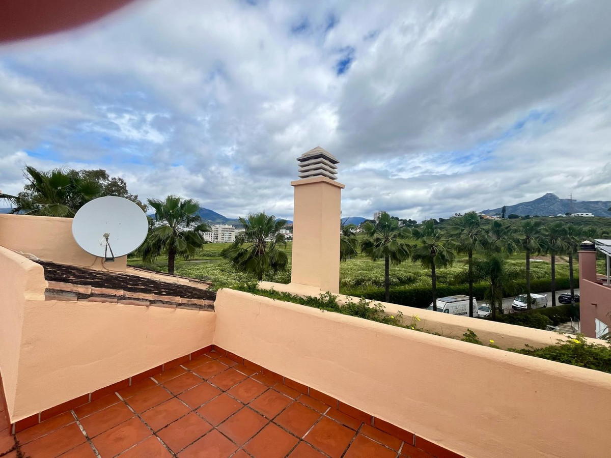 4 Bed Townhouse for sale in Nueva Andalucía Costa Del Sol, Málaga, Spain